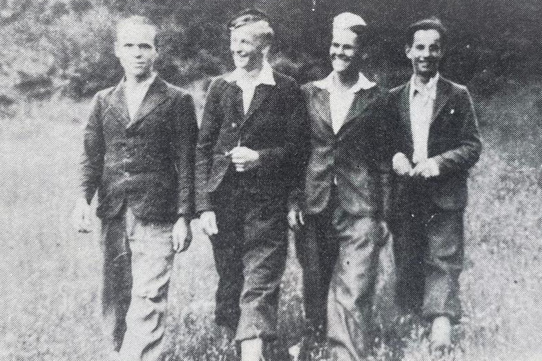 Krzyżówka po polsku. Kto agentem, a kto jest bohaterem? - Radio Kielce