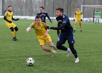 Intensywny dzień Naprzodu Jędrzejów. Porażka i zwycięstwo