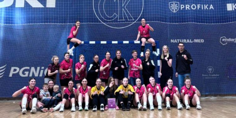 Koroneczki wygrały turniej i wciąż są w grze o mistrzostwo Polski