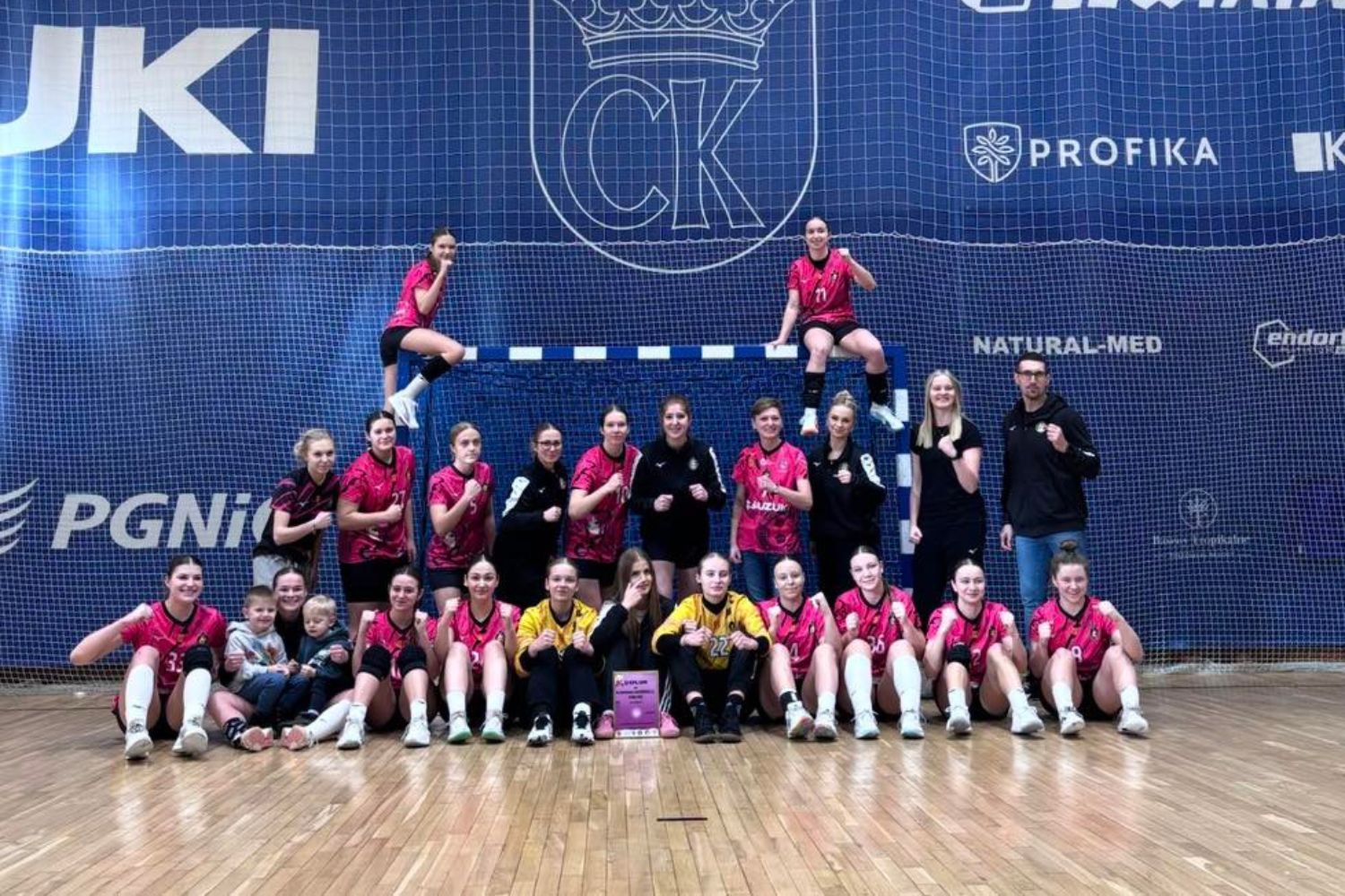 Koroneczki wygrały turniej i wciąż są w grze o mistrzostwo Polski