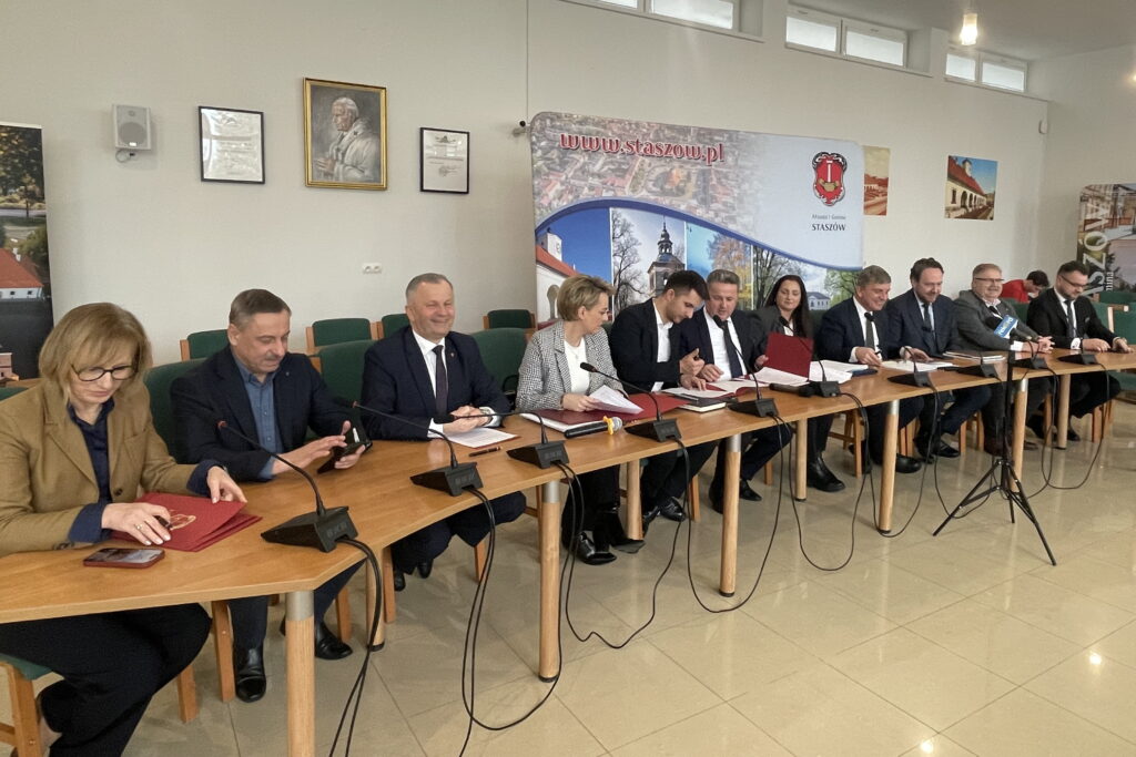 W regionie będą nowe połączenia, gdy będą nowe tory - Radio Kielce