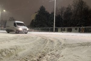 12.01.2026. Kielce. Śnieg na ulicach / Fot. Piotr Kwaśniewski - Radio Kielce