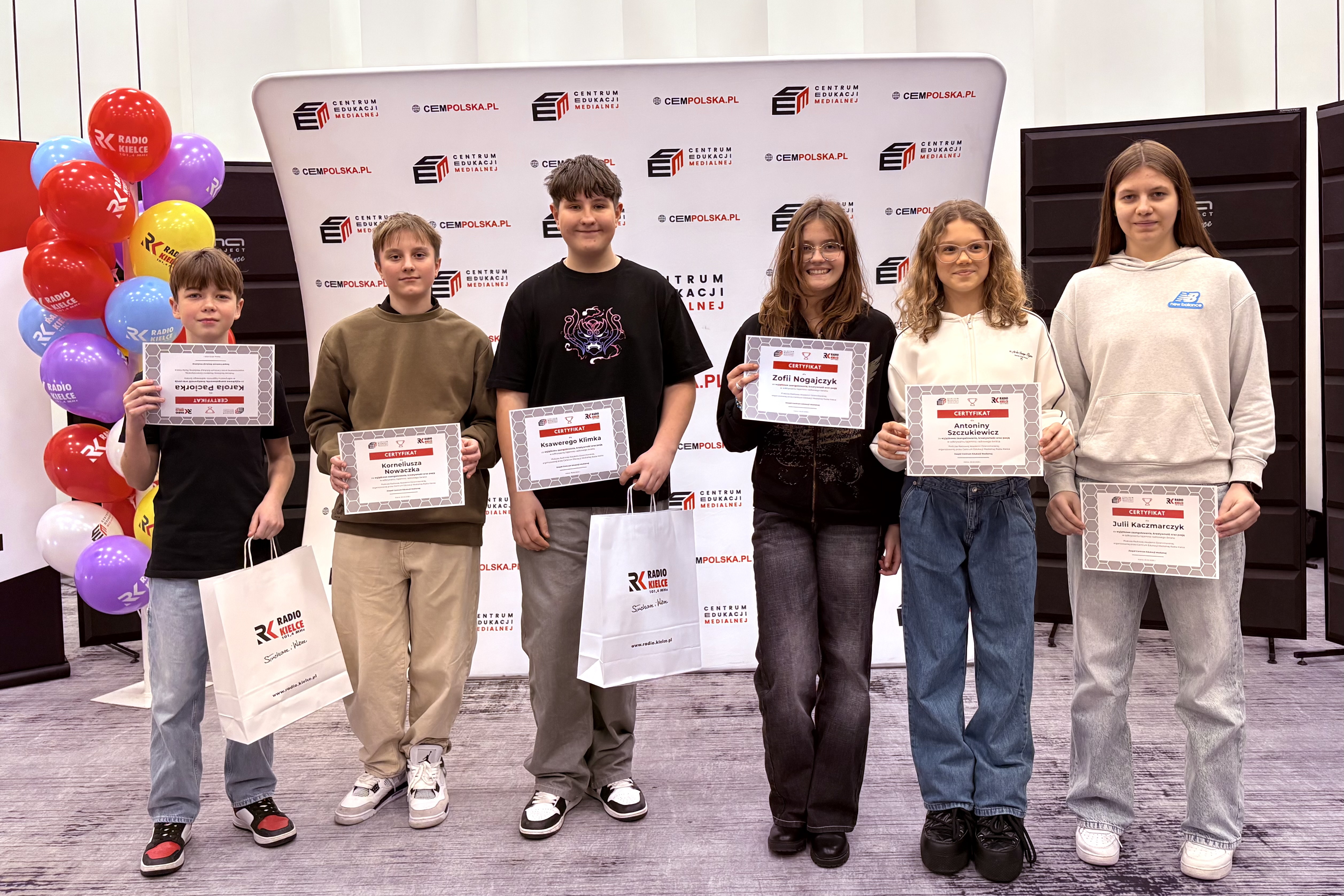 Młodzi radiowcy zakończyli naukę w akademii