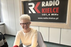 Na zdjęciu: Agnieszka Piwowarczyk - położna / Fot. Iwona Murawska-Bujnowicz - Radio Kielce