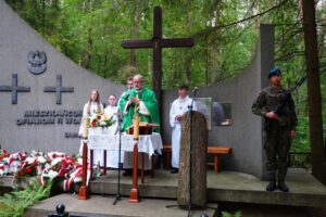 Bór Kunowski. Pomnik poświęcony ofiarom pacyfikacji z 1943 roku Fot. UG Brody