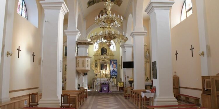 Mirzec. Wnętrze kościoła pw. św. Leonarda po remoncie / Fot. UG Mirzec