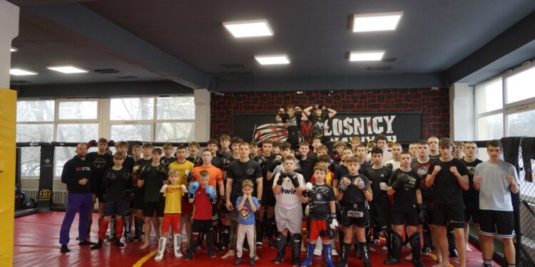 Zamiast ekranu – mata. Miejski Klub Sportów Walki stawia na aktywne ferie