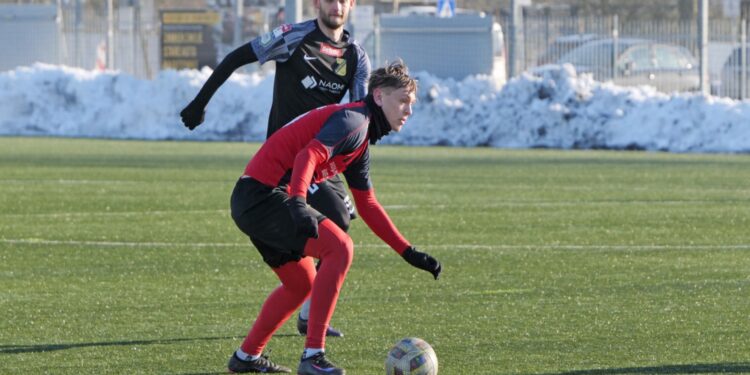 17.01.2026. Sparing AKS Busko-Zdrój - Naprzód Jędrzejów / Fot. Adrian Karwat - Radio Kielce