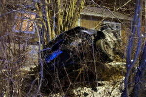 Pościg ulicami miasta. Ranni cywile i policjanci - Radio Kielce