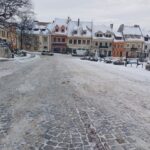 09.01.2026. Sandomierz. Zima na drogach sandomierskiej starówki / Fot. Grażyna Szlęzak-Wójcik - Radio Kielce