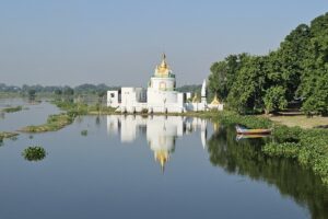 Muzyczne podróże przez świat. Birma / Fot. Majka Szura