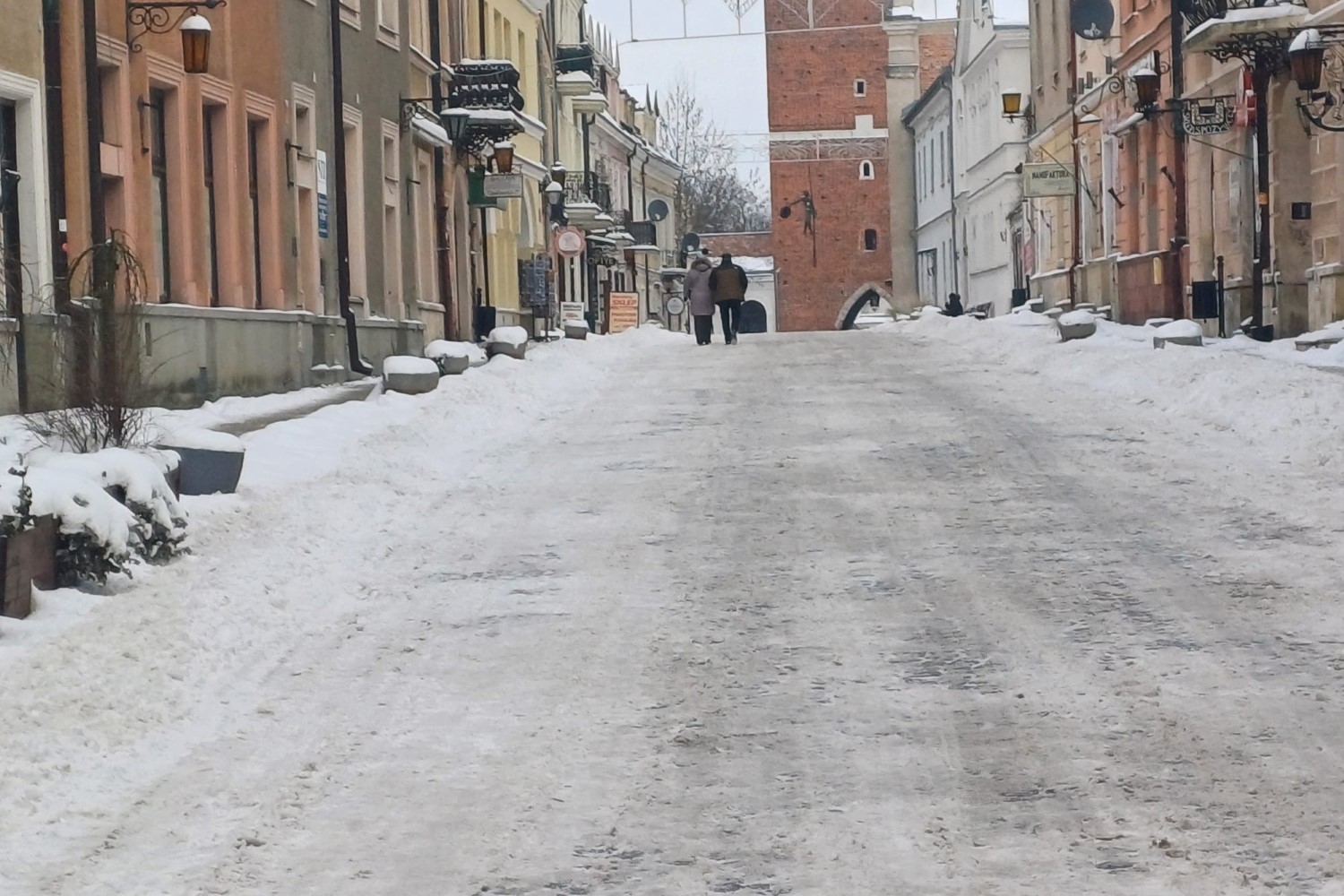 Pieniądze na usuwanie śniegu idą jak woda