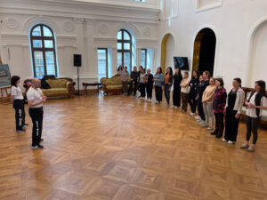 08.03.2026. Kielce. Teatr im. Stefana Żeromskiego. Warsztaty samoobrony Krav Maga dla kobiet / Fot. Stanisław Blinstrub - Radio Kielce