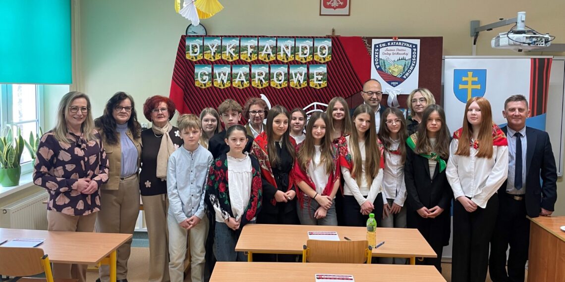 Pierwsze takie dyktando. Młodzi chcą pamiętać gwarę świętokrzyską