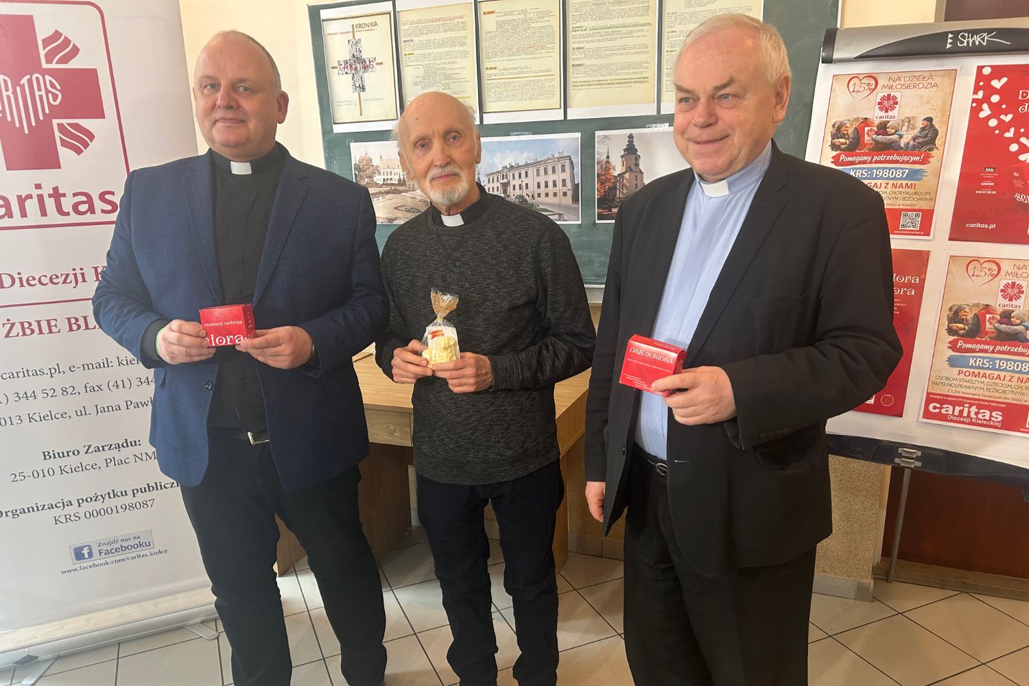 Kielecka Caritas i mieszkańcy pomagają Ukraińcom