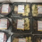 Posiłki przygotowane w ramach programu „Poczta Obiadowa” / Fot. Caritas Diecezji Kieleckiej