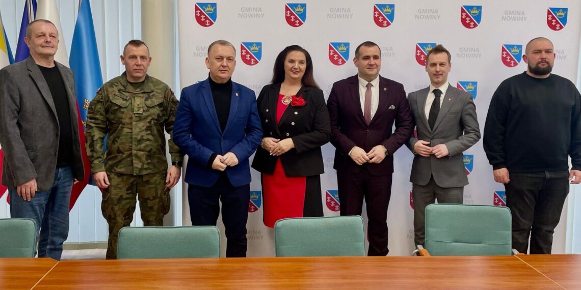 18.02.2026. Organizatorzy społecznych uroczystości pamięci o Żołnierzach Niezłomnych w lasach zgórskich / Fot. Dorota Klusek - Radio Kielce