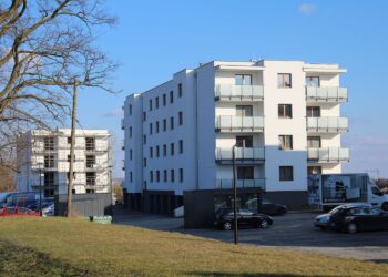 Kazimierza Wielka. Inwestycja deweloperska przy ulicy Budzyńskiej / Fot. Marta Gajda-Kruk - Radio Kielce