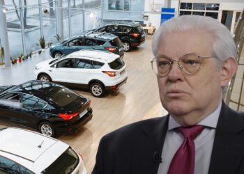 2025 rok w motoryzacji. Rekordowa sprzedaż i załamanie produkcji