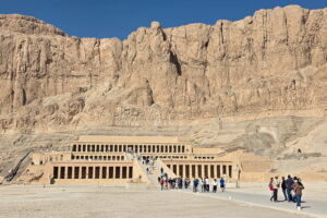 Muzyczne podróże przez świat. Skarby faraonów. Nie tylko Wielkie Muzeum Egipskie - Radio Kielce