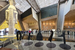 Muzyczne podróże przez świat. Skarby faraonów. Nie tylko Wielkie Muzeum Egipskie - Radio Kielce