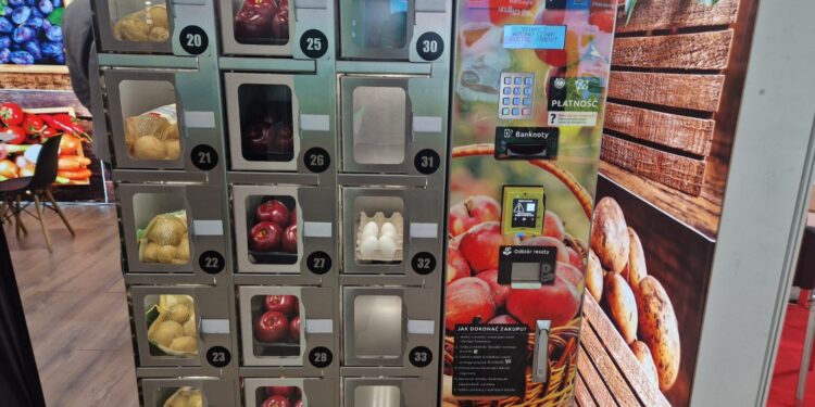 Owoce, warzywa, jajka czy mięso z... paczkomatu