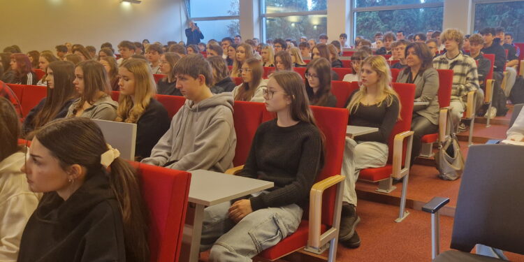 Jak rozpocząć pierwszy biznes?