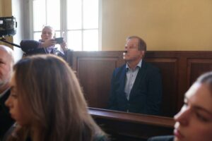 Lekarze prawomocnie skazani na bezwzględne więzienie ws. śmierci Izabeli z Pszczyny - Radio Kielce 03.03.2026. Katowice. Jeden z oskarżonych Krzysztof P. w Sądzie Okręgowym w Katowicach / Fot. PAP/Art Service