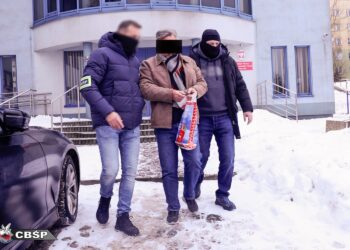 Akcja CBŚP w Świętokrzyskiem. Zatrzymano podejrzewanego o międzynarodowe przestępstwa - Radio Kielce Fot. CBŚP