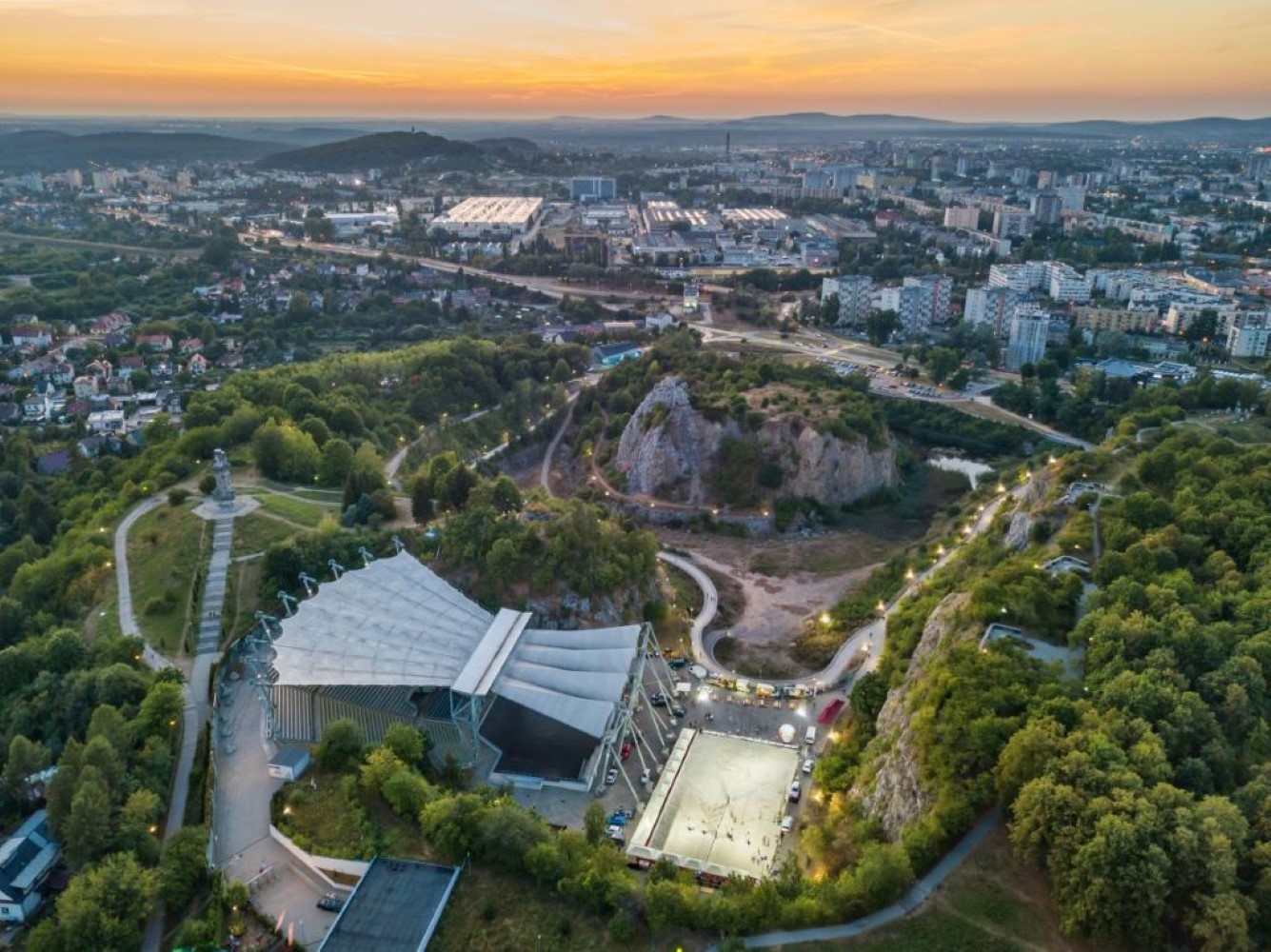 Rezerwat Przyrody Kadzielnia / Źródło: swietokrzyskie.pro