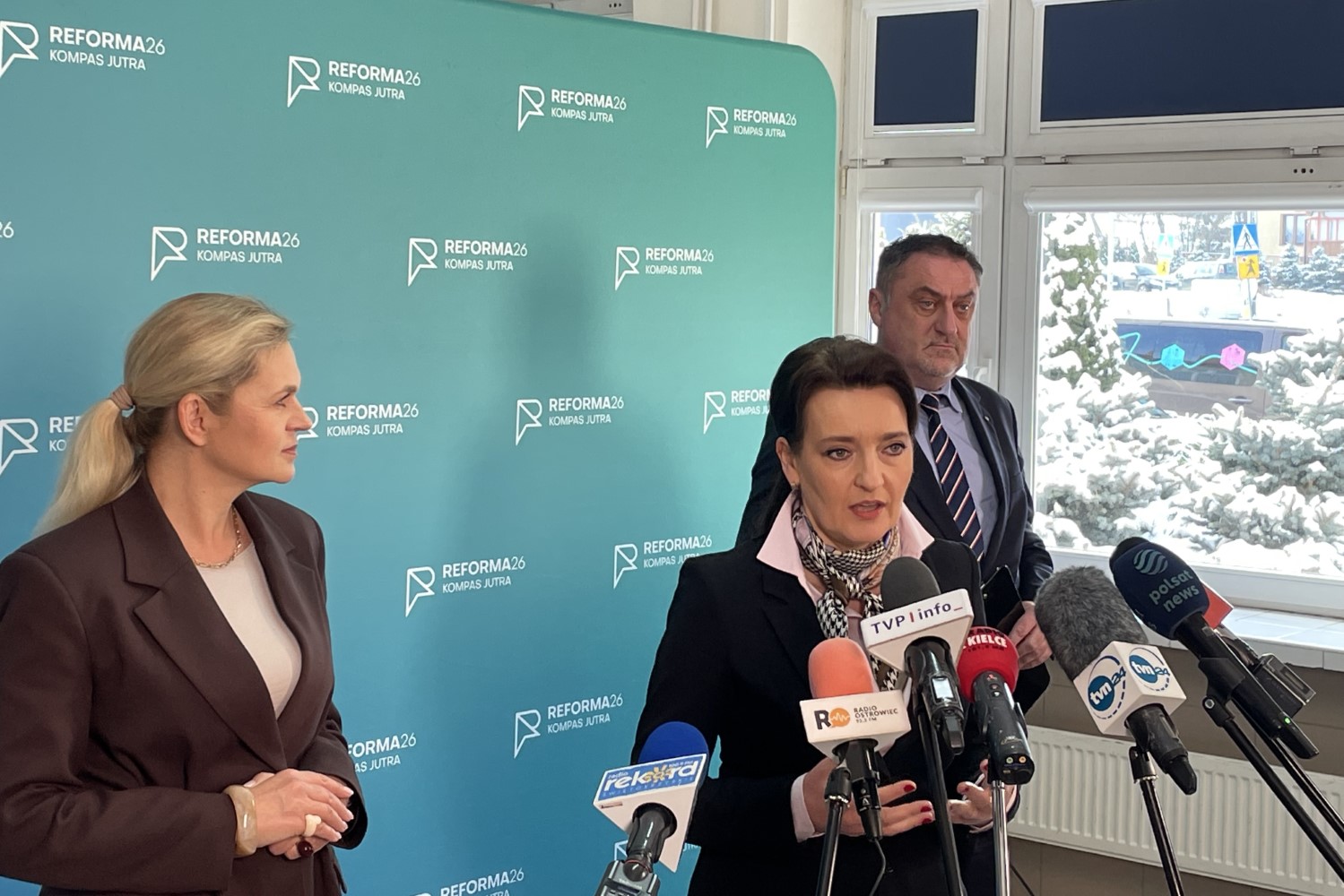 16.02.2026. Szewce. Konferencja prasowa minister Edukacji Barbary Nowackiej / Fot. Daniel Lenart - Radio Kielce