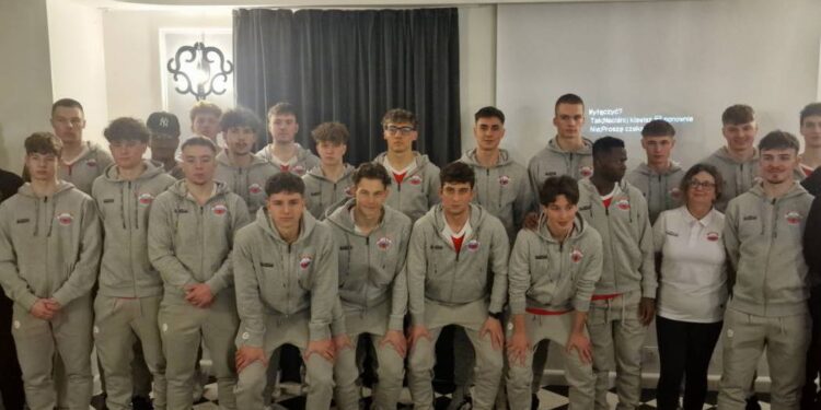 Sparta zaprezentowała drużynę. Nowy rozdział w historii klubu - Radio Kielce 25.02.2026. Kazimierza Wielka. Ppezentacja drużyny Sparta Kazimierza Wielka / Źródło: Gmina Kazimierza Wielka - Facebook