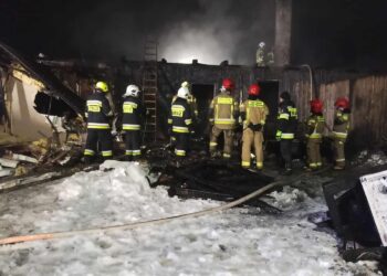 Drewniany dom spłonął w nocnym pożarze