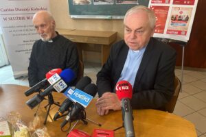 25.02.2026. Kielce. Caritas Diecezji Kieleckiej prowadzi zbiórkę na rzecz pomocy Ukrainie / Fot. Iwona Murawska-Bujnowicz - Radio Kielce