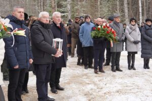 15.02.2026. Skarżysko-Kamienna. 86. rocznica hitlerowskiego mordu w lesie na skarżyskim Borze / Fot. Arkadiusz Bogucki - Facebook