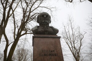 08.02.2026. Kielce. Spacer śladami Stefana Żeromskiego / Fot. Wiktor Taszłow - Radio Kielce