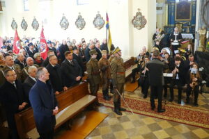 08.03.2026 Bieliny. Obchody 82. rocznicy zamordowania 20 mieszkańców przez hitlerowców / Fot. Wiktor Taszłow – Radio Kielce