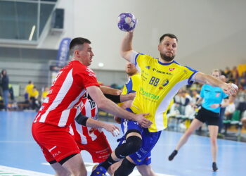 Kobieta sędziowała Industrii w Dzień Kobiet