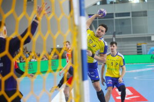 08.03.2026 Kielce. Mecz Industria Kielce - Rebud KPR Ostrovia Ostrów Wielkopolski / Fot. Wiktor Taszłow - Radio Kielce