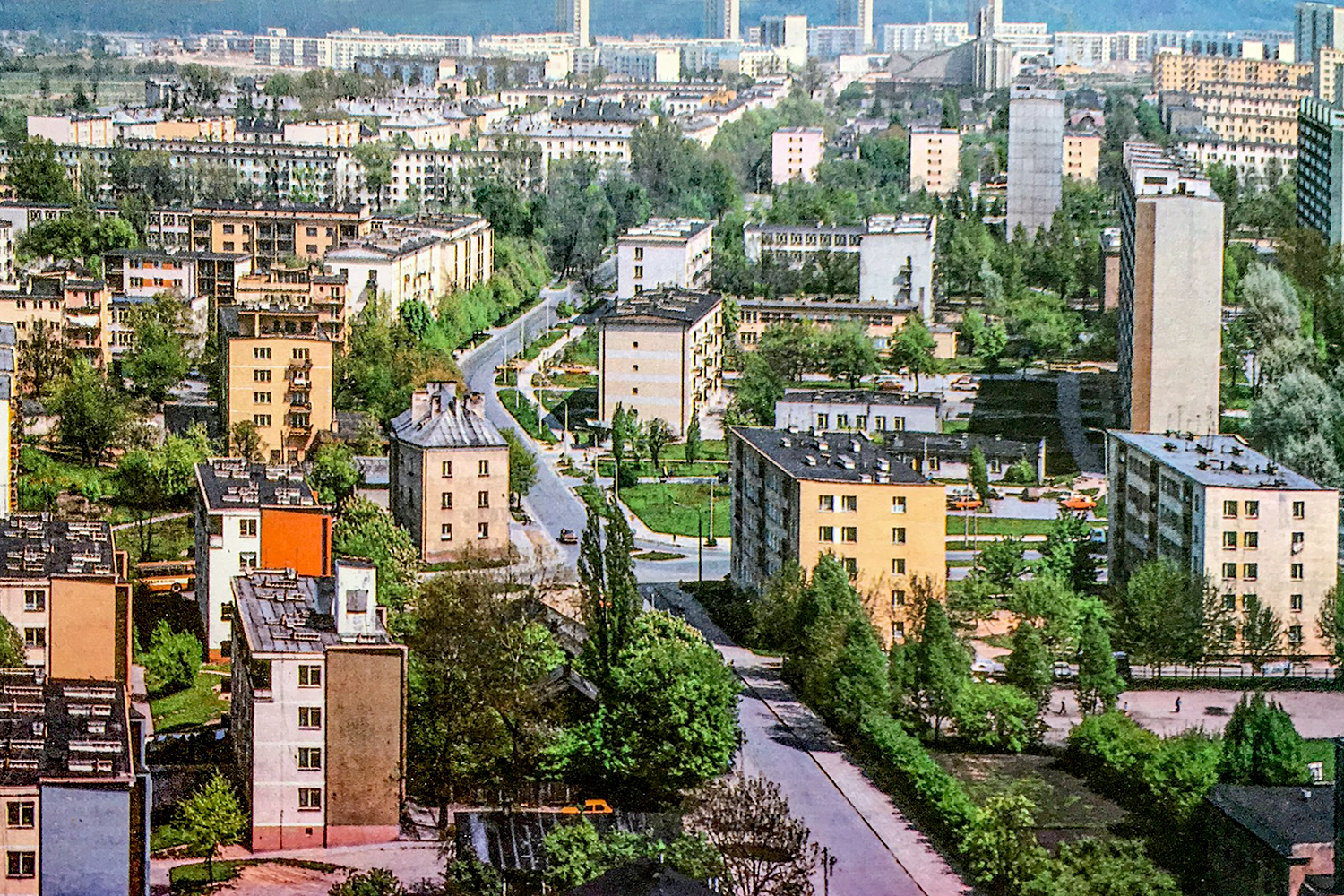 Kielce. Ulica Marszałkowska (Toporowskiego). Lata 1980-1986 / źródło: facebook.com/KielceNaPrzestrzeniLat