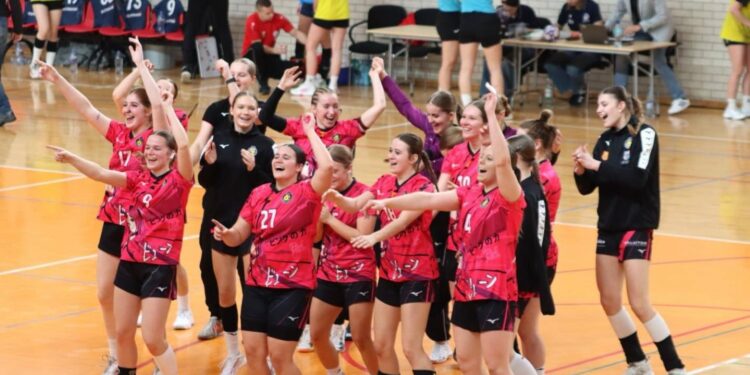 Koroneczki w ćwierćfinale mistrzostw Polski juniorek