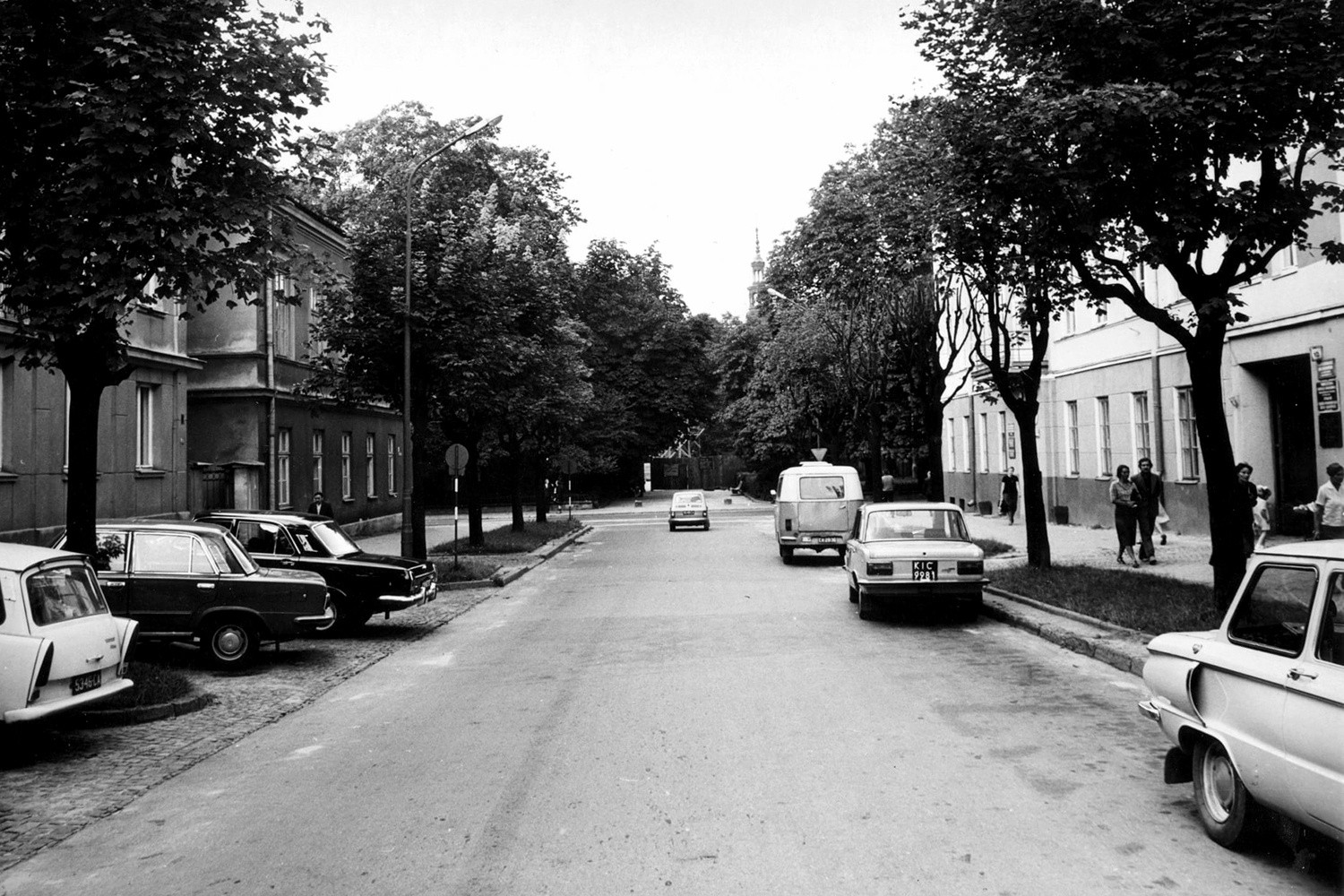 Kielce. Ulica Mickiewicza. Lata 1977-1981 / źródło: facebook.com/KielceNaPrzestrzeniLat