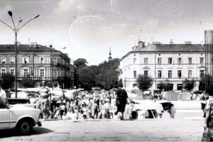 Kielce. Ulica Mickiewicza. 1991 rok / źródło: fotopolska.eu