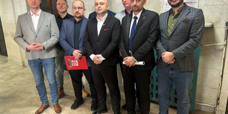 Konfederacja z Maciejem Jakubczykiem chcą zmieniać Kielce - Radio Kielce 13.02.2026. Kielce. Konferencja prasowa Konfederacji / Fot. Izabela Mortas-Rubak - Radio Kielce