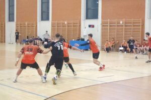 20.02.2026. Kielce. 17. kolejka grupy D I ligi piłkarzy ręcznych. Mecz: UKS SMS Wybicki Kielce - KSZO Ostrowiec / Fot. Maciej Makuła - Radio Kielce