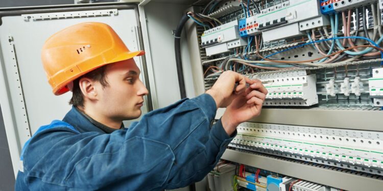 Praca i bezrobocie. Niepokojące dane