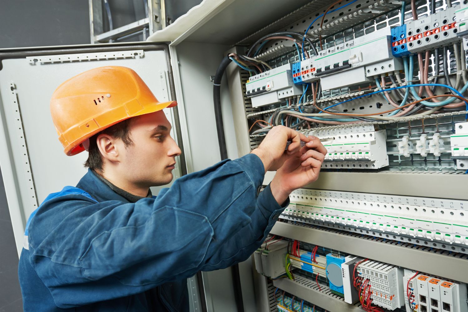 Praca i bezrobocie. Niepokojące dane