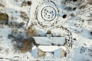 Tokarnia. Muzeum Wsi Kieleckiej zimą - Radio Kielce