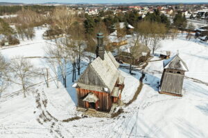 Tokarnia. Muzeum Wsi Kieleckiej zimą - Radio Kielce