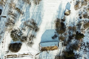 Tokarnia. Muzeum Wsi Kieleckiej zimą - Radio Kielce